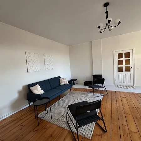 Апартаменты Cozy Flat With Your Personal Garden In Center